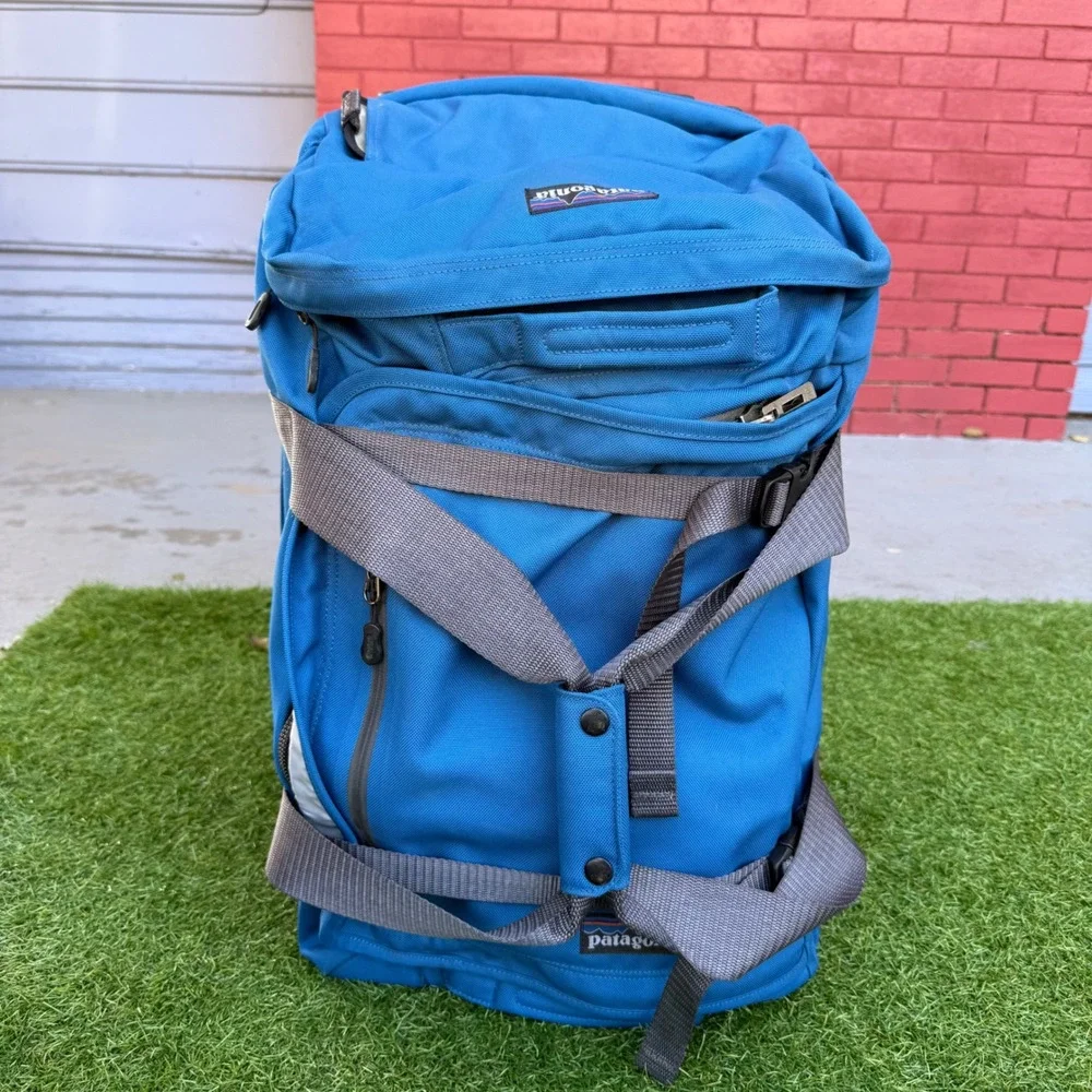 Vintage Patagonia Freightliner Rolling Duffel Carry On Luggage Blue‎ Travel Bag